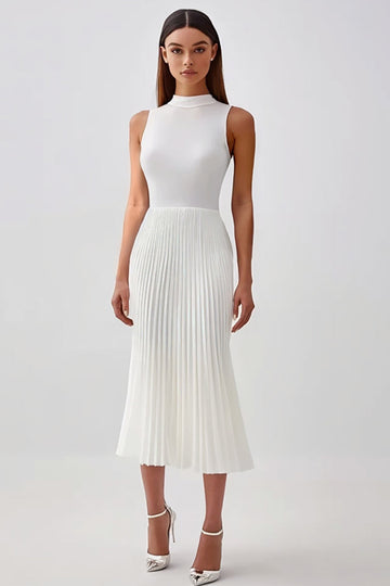 Robe mi-longue plissée blanche dos nu